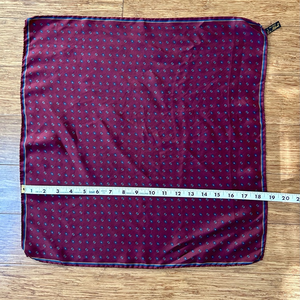 Ashear Vintage Pocket Square Scarf 100% Silk, Hand Rolled, 18.5" Made in Italy - Picture 15 of 16